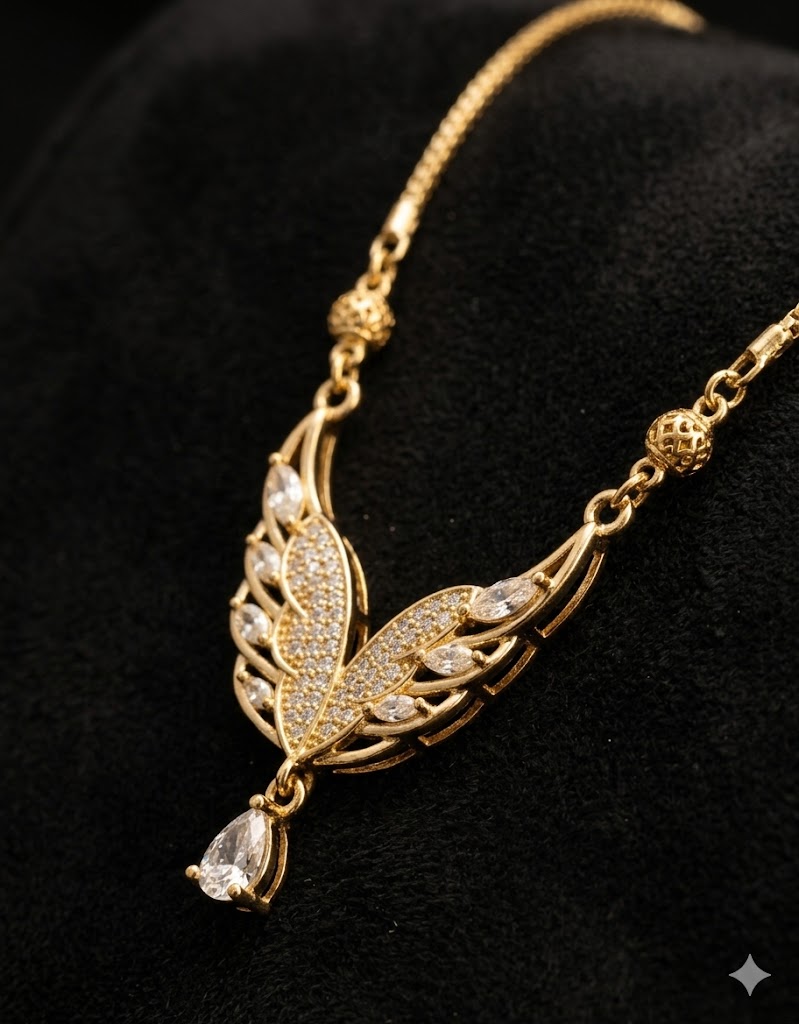 Golden Wings Necklace White
