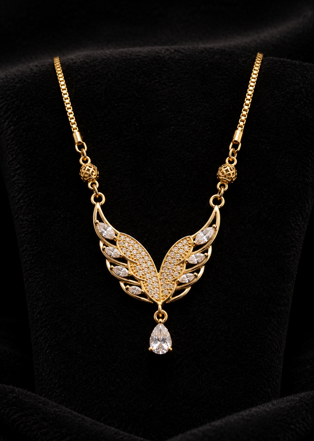 Golden Wings Necklace White