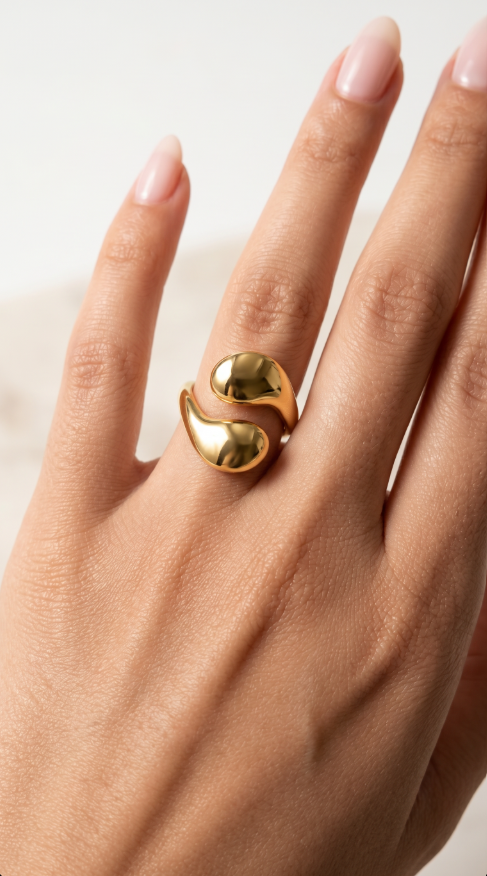 Golden Eye drop Ring